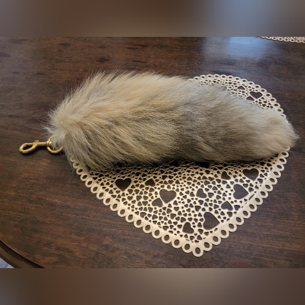 Marc Jacobs fox tail purse charm